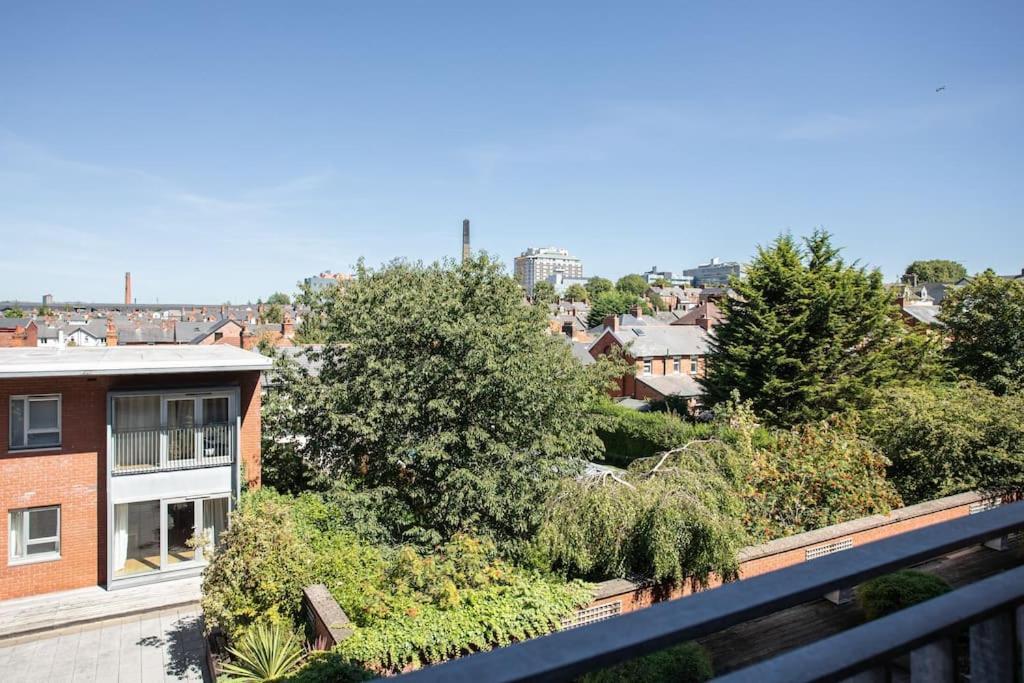5* Ultra Luxury, Great Views, Underground Parking Apartment Belfast Exterior photo